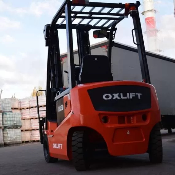 OXLIFT RX 1650 5 М 1600 кг Электрический погрузчик в Новосибирске купить по выгодной цене 100kwatt.ru